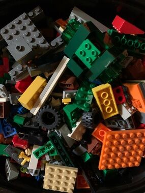 Bulk Legos 2 Pounds- Random Selection-Cleaned